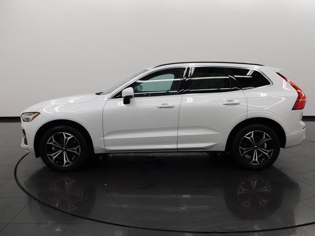 2022 Volvo XC60 Momentum