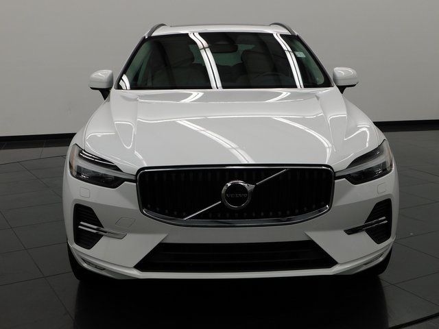 2022 Volvo XC60 Momentum