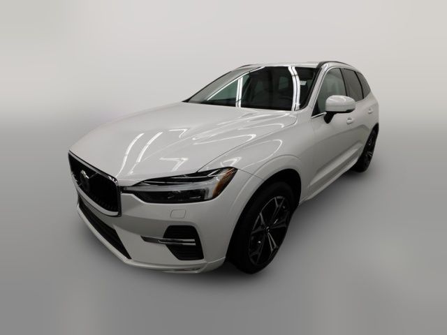 2022 Volvo XC60 Momentum