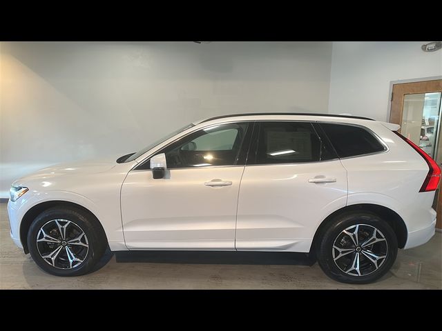 2022 Volvo XC60 Momentum