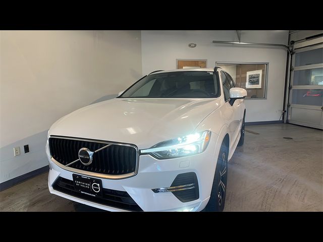 2022 Volvo XC60 Momentum