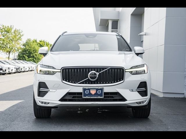 2022 Volvo XC60 Momentum