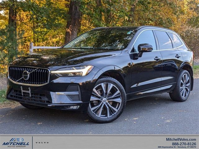 2022 Volvo XC60 Momentum