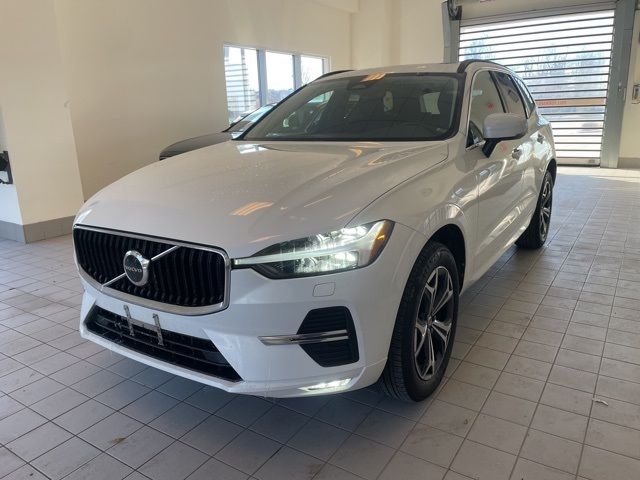 2022 Volvo XC60 Momentum