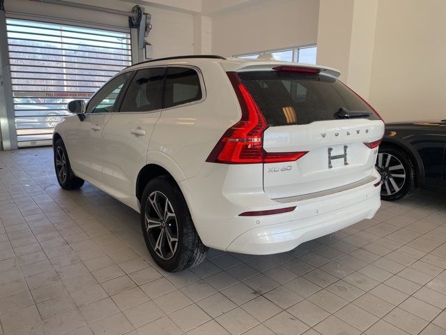 2022 Volvo XC60 Momentum