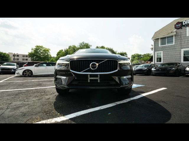 2022 Volvo XC60 Momentum