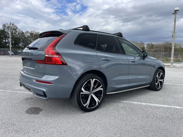 2022 Volvo XC60 R-Design