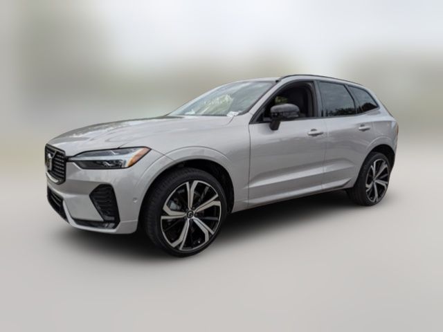 2022 Volvo XC60 R-Design