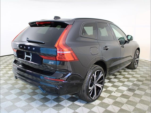 2022 Volvo XC60 R-Design