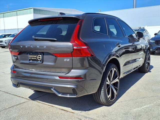 2022 Volvo XC60 R-Design