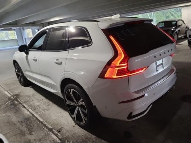 2022 Volvo XC60 R-Design