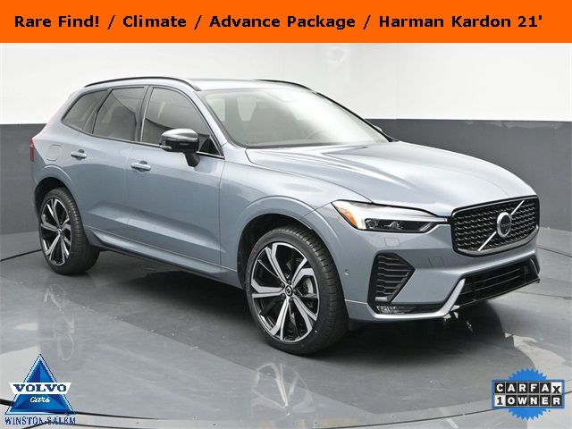 2022 Volvo XC60 R-Design