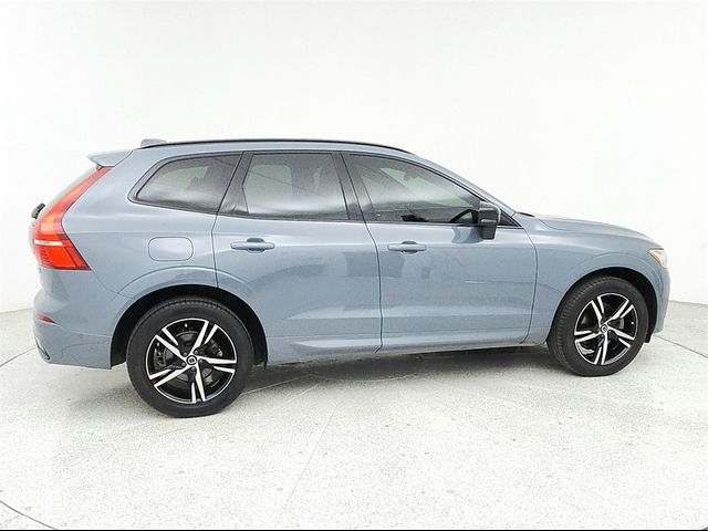 2022 Volvo XC60 R-Design