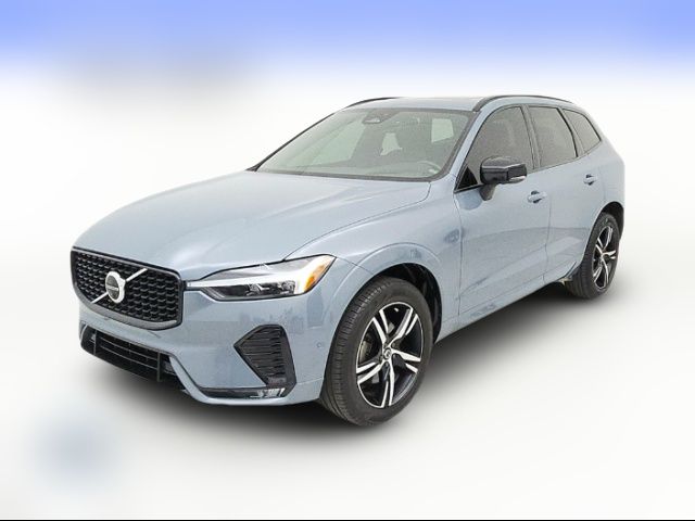 2022 Volvo XC60 R-Design