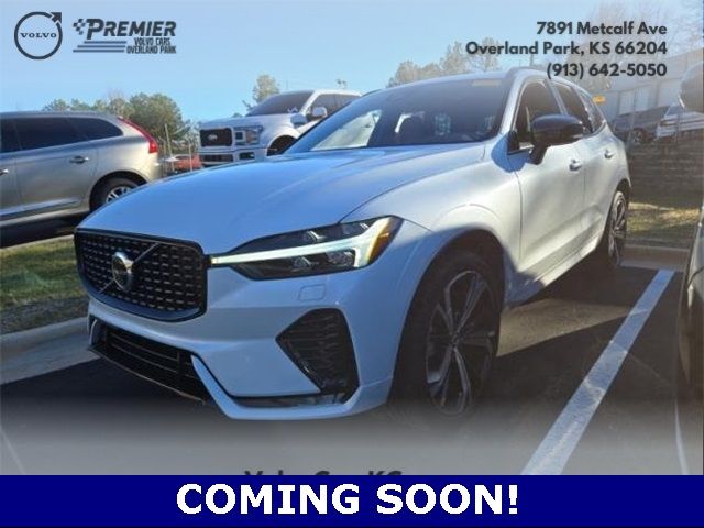 2022 Volvo XC60 R-Design