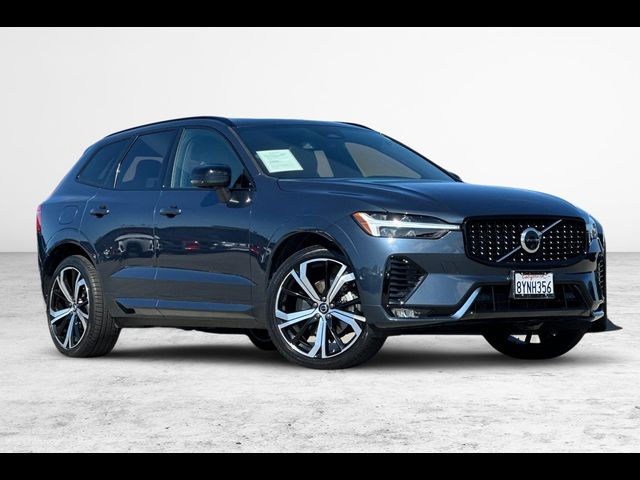 2022 Volvo XC60 R-Design