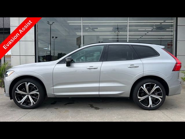 2022 Volvo XC60 R-Design