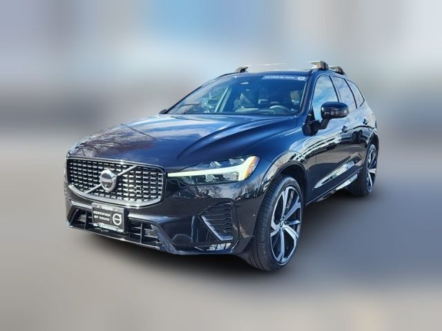 2022 Volvo XC60 R-Design