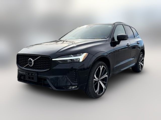 2022 Volvo XC60 R-Design