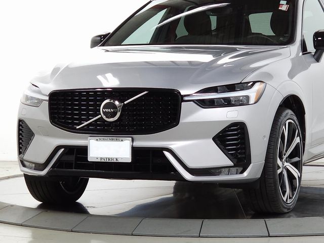 2022 Volvo XC60 R-Design