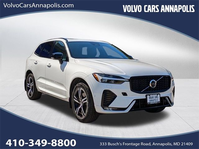 2022 Volvo XC60 R-Design