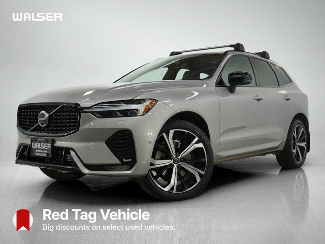 2022 Volvo XC60 R-Design