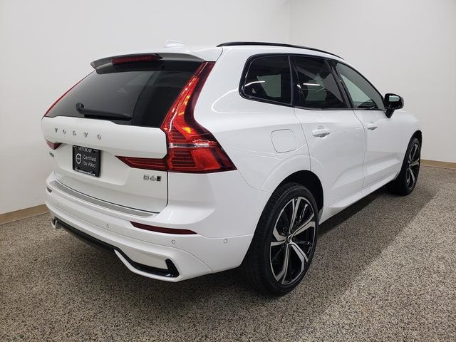 2022 Volvo XC60 R-Design