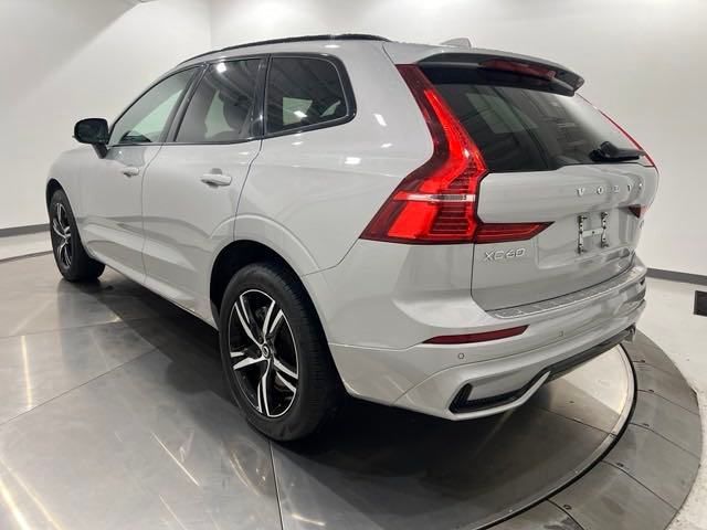 2022 Volvo XC60 R-Design