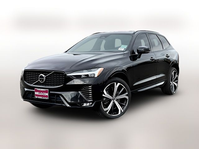 2022 Volvo XC60 R-Design