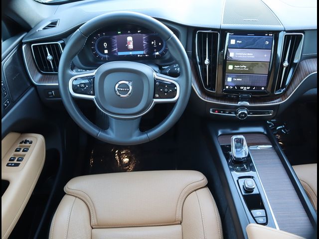 2022 Volvo XC60 Inscription