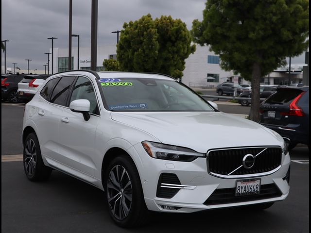 2022 Volvo XC60 Momentum