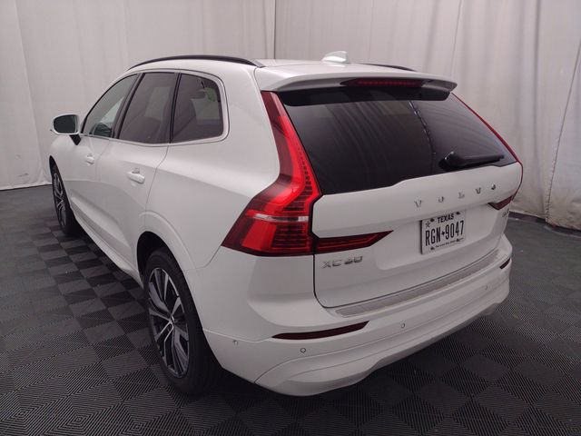 2022 Volvo XC60 Momentum