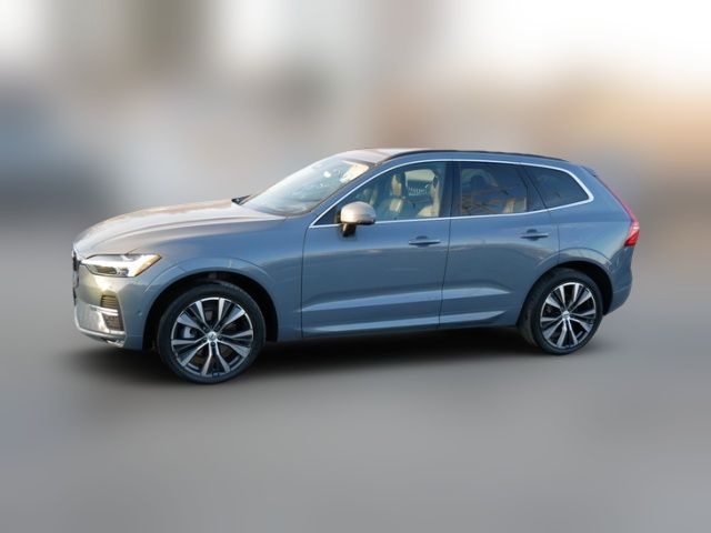 2022 Volvo XC60 Momentum