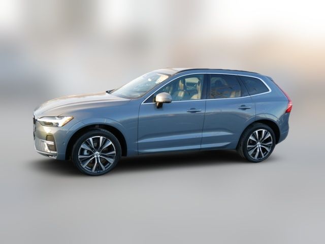 2022 Volvo XC60 Momentum