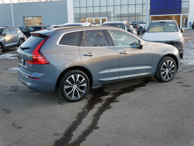 2022 Volvo XC60 Momentum