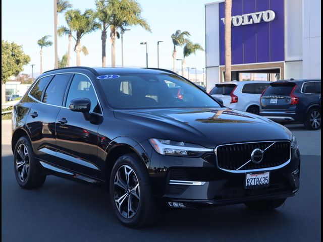 2022 Volvo XC60 Momentum