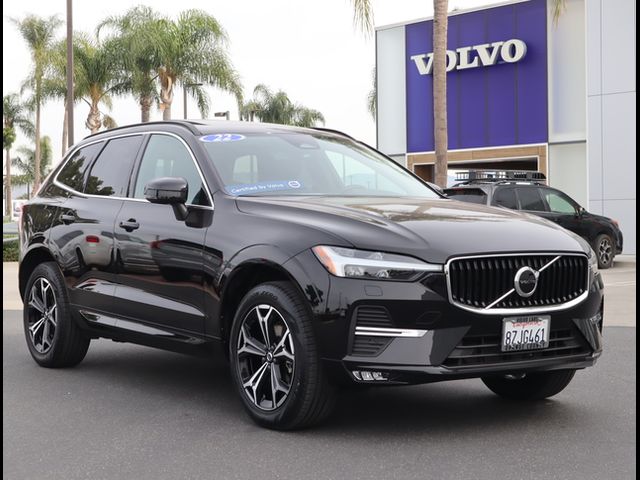 2022 Volvo XC60 Momentum