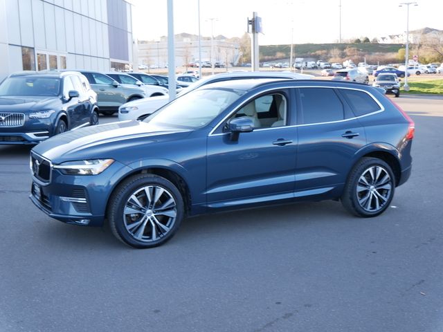 2022 Volvo XC60 Momentum