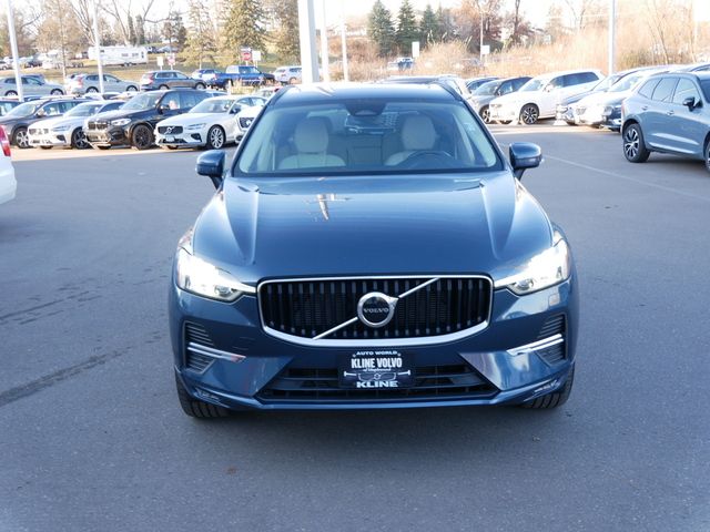 2022 Volvo XC60 Momentum