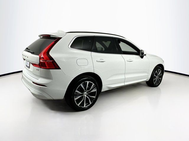 2022 Volvo XC60 Momentum