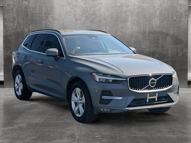 2022 Volvo XC60 Momentum