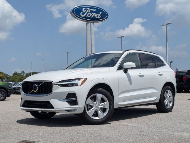 2022 Volvo XC60 Momentum