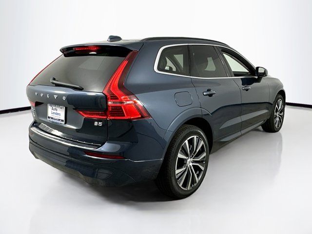 2022 Volvo XC60 Momentum