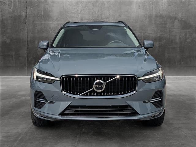 2022 Volvo XC60 Momentum