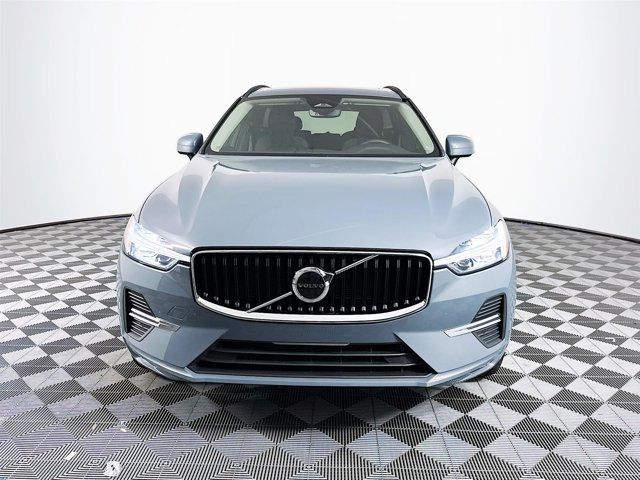 2022 Volvo XC60 Momentum