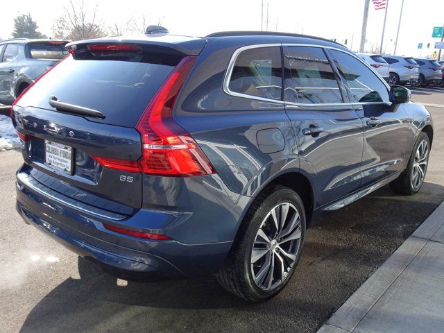 2022 Volvo XC60 Momentum