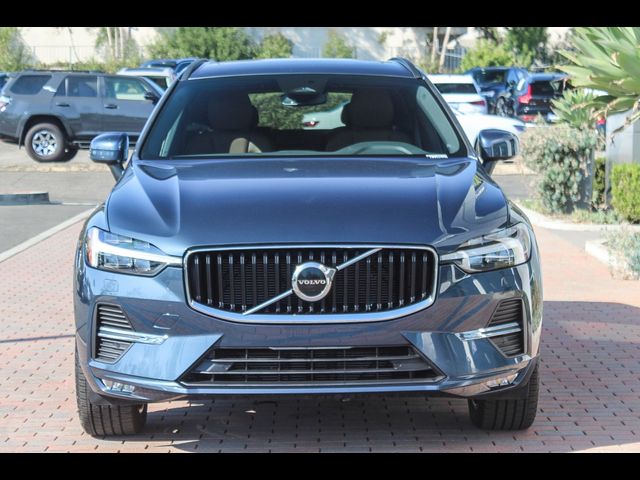 2022 Volvo XC60 Momentum