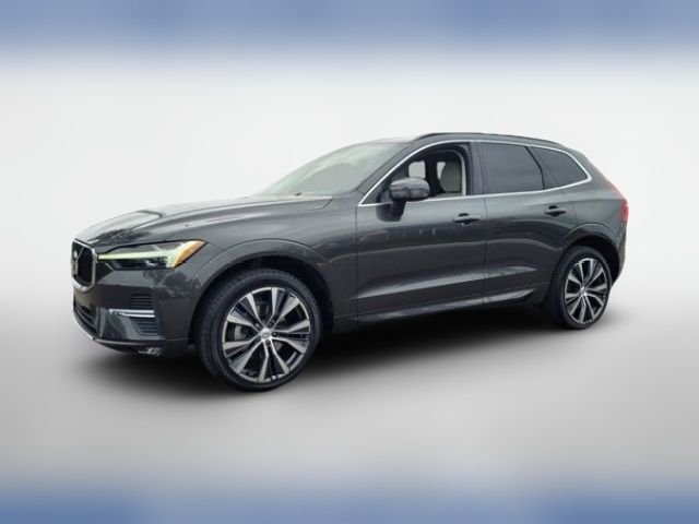 2022 Volvo XC60 Momentum