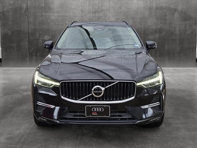 2022 Volvo XC60 Momentum