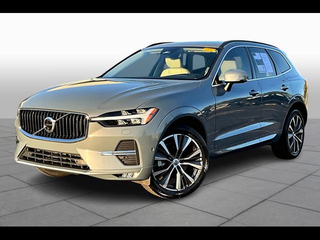 2022 Volvo XC60 Momentum